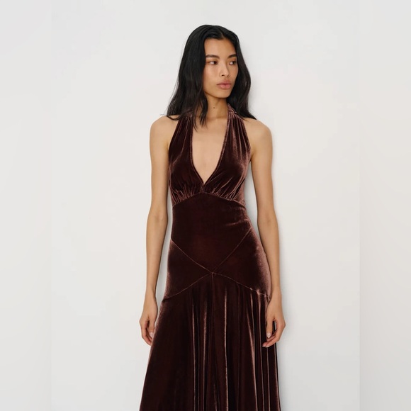Reformation Briony Velvet Dress In Mahogany, NWOT, NEVER WORN, NO FLAWS. - Picture 2 of 4